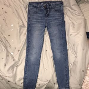 Size 2 American Eagle skinny jeans